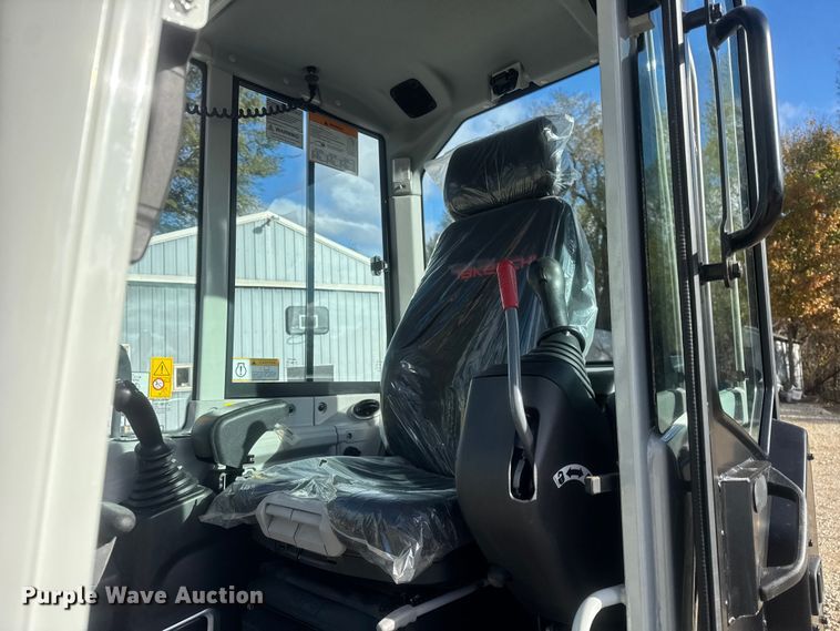 image for item ER0246 Takeuchi TB350R mini excavator