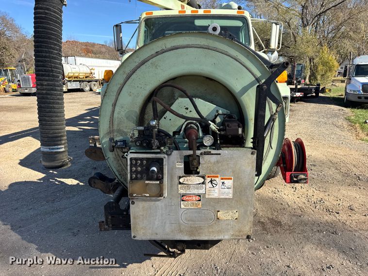 image for item ER0257 2000 International F-2674 sewer jetter truck