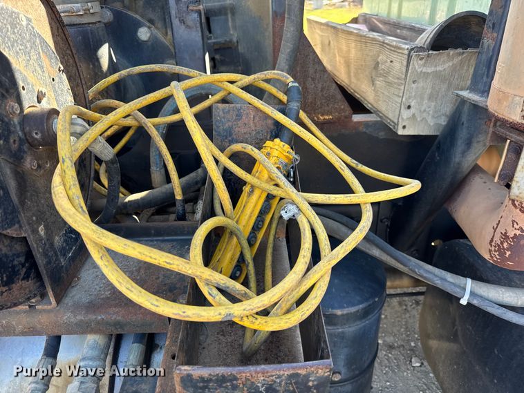 image for item ER0257 2000 International F-2674 sewer jetter truck