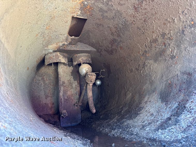 image for item ER0257 2000 International F-2674 sewer jetter truck