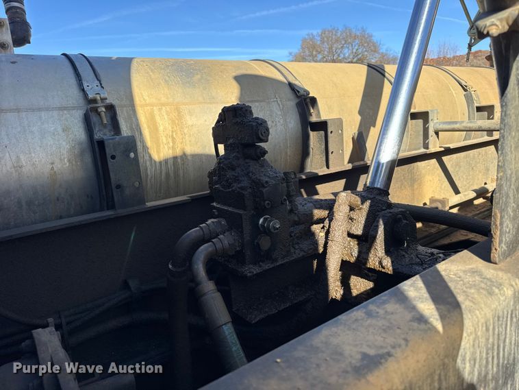 image for item ER0257 2000 International F-2674 sewer jetter truck