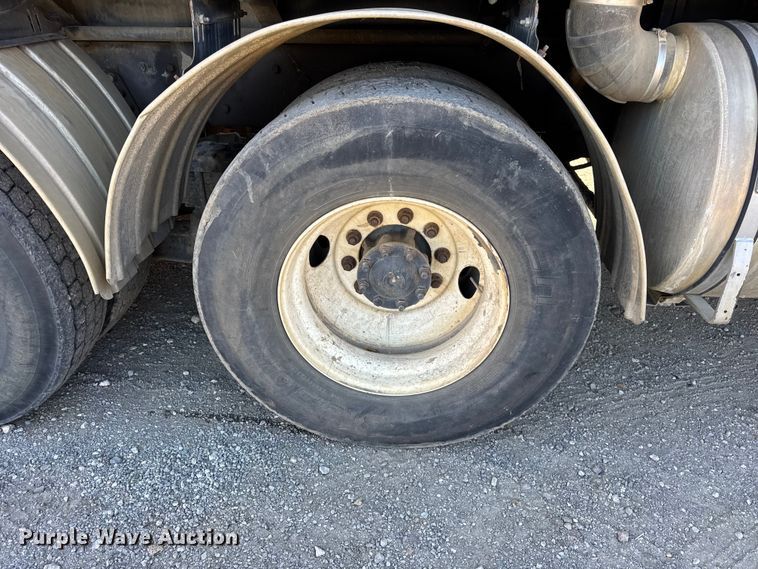 image for item ER0257 2000 International F-2674 sewer jetter truck