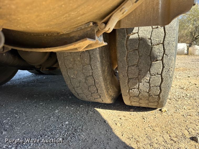 image for item ER0257 2000 International F-2674 sewer jetter truck