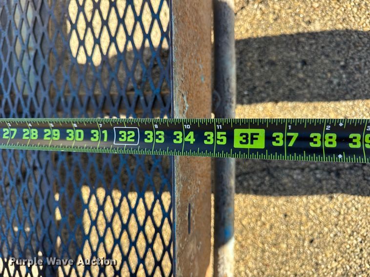 image for item ER0267 2005 Genie S85 boom lift