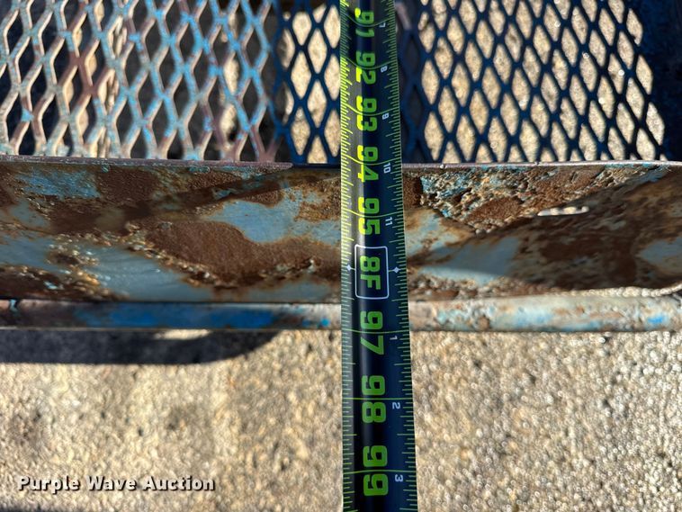 image for item ER0267 2005 Genie S85 boom lift