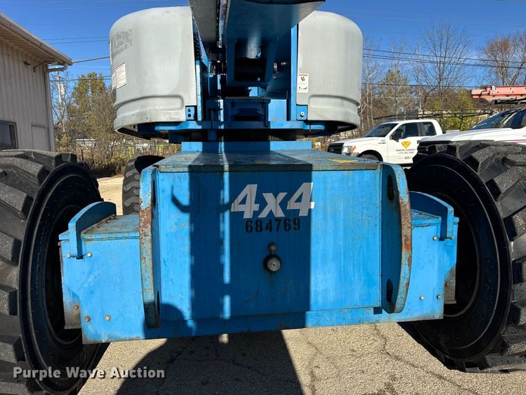 image for item ER0267 2005 Genie S85 boom lift