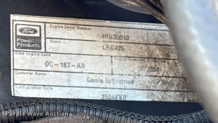 image for item ER0267 2005 Genie S85 boom lift