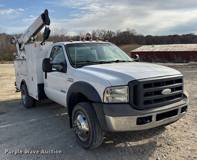 image for item ER0282 2005 Ford F450 Super Duty utility / service truck