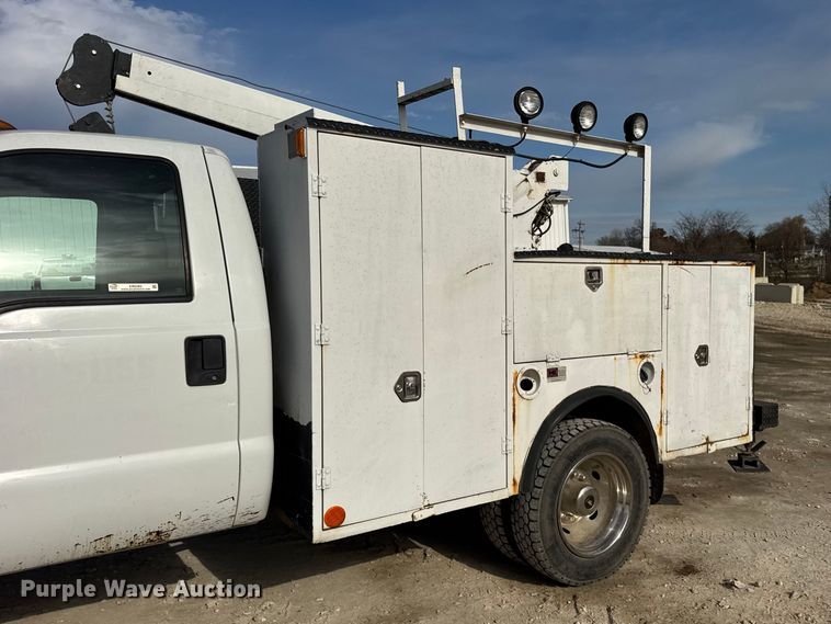 image for item ER0282 2005 Ford F450 Super Duty utility / service truck