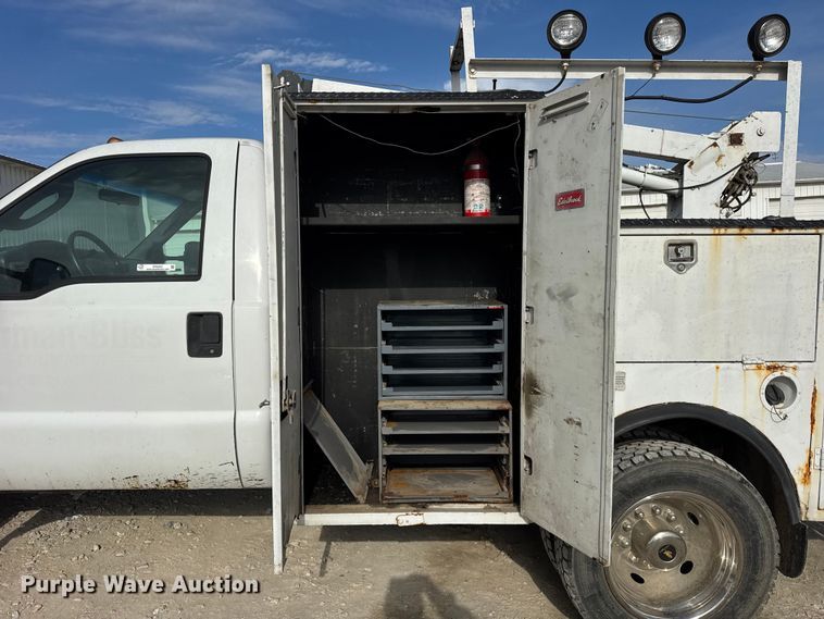 image for item ER0282 2005 Ford F450 Super Duty utility / service truck