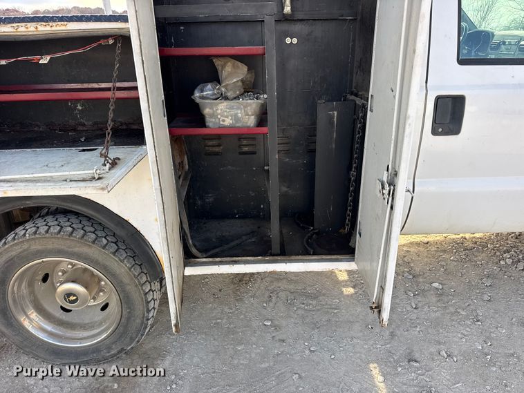 image for item ER0282 2005 Ford F450 Super Duty utility / service truck