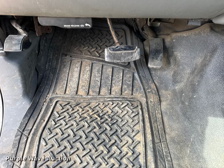 image for item ER0282 2005 Ford F450 Super Duty utility / service truck