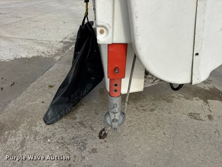 image for item ER0285 2014 International 4400 bucket truck