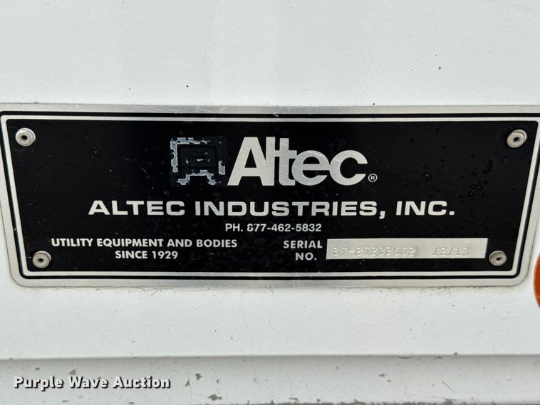 image for item ER0285 2014 International 4400 bucket truck