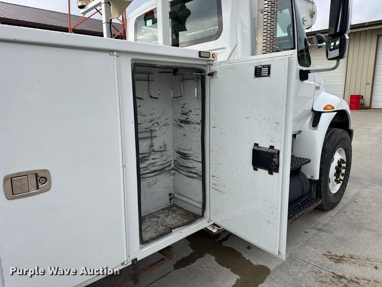 image for item ER0285 2014 International 4400 bucket truck