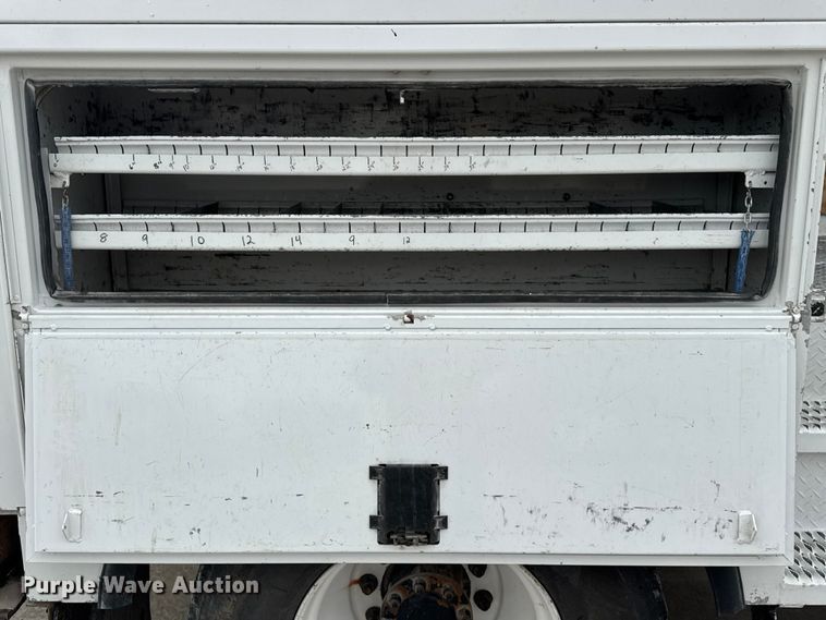 image for item ER0285 2014 International 4400 bucket truck