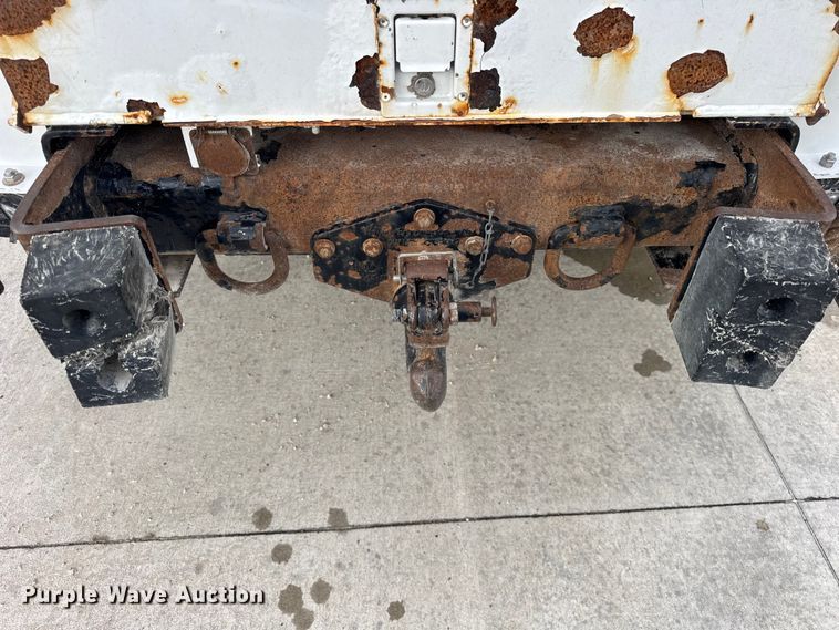 image for item ER0285 2014 International 4400 bucket truck