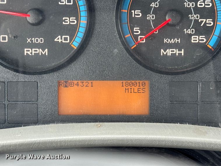 image for item ER0285 2014 International 4400 bucket truck