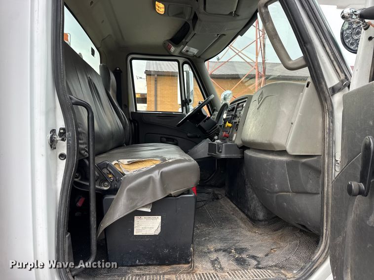 image for item ER0285 2014 International 4400 bucket truck