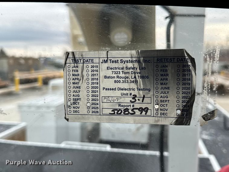 image for item ER0285 2014 International 4400 bucket truck