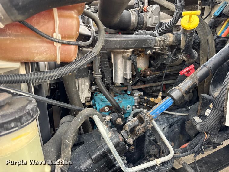 image for item ER0285 2014 International 4400 bucket truck