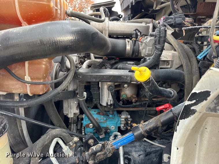 image for item ER0285 2014 International 4400 bucket truck