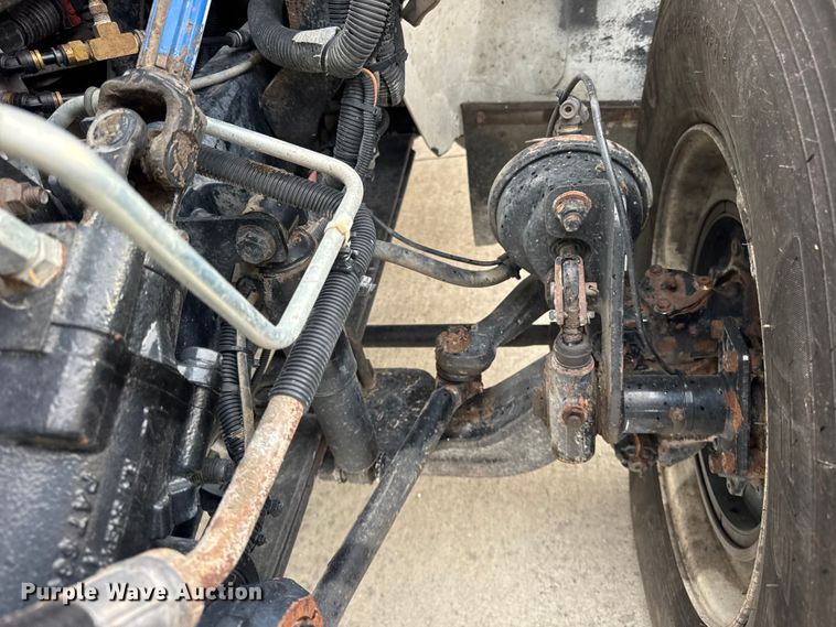 image for item ER0285 2014 International 4400 bucket truck