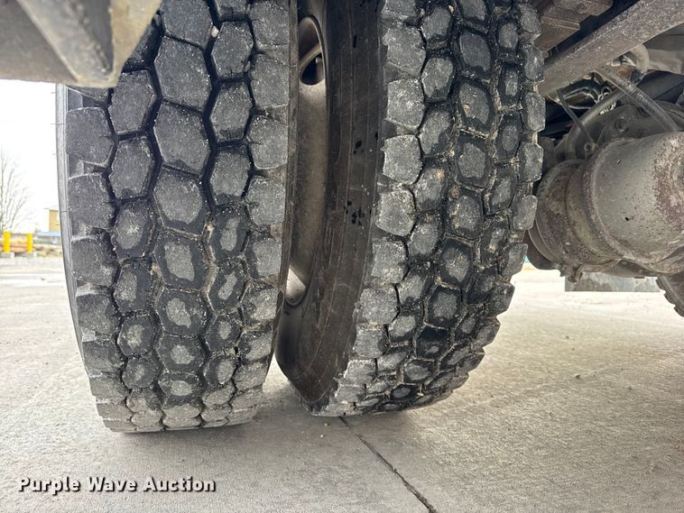 image for item ER0285 2014 International 4400 bucket truck