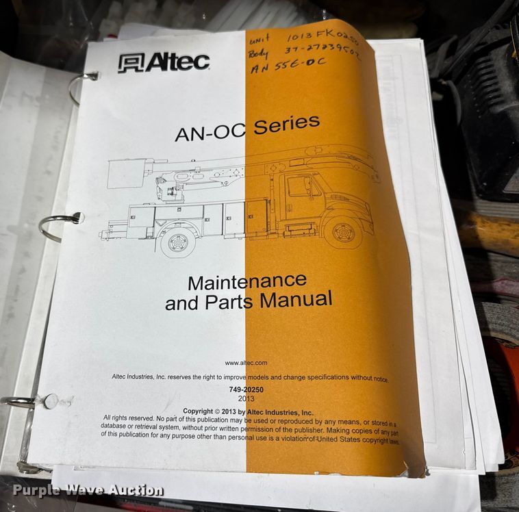 image for item ER0285 2014 International 4400 bucket truck