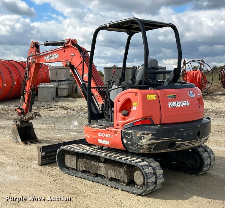 image for item ET6572 2017 Kubota KX040-4 mini excavator