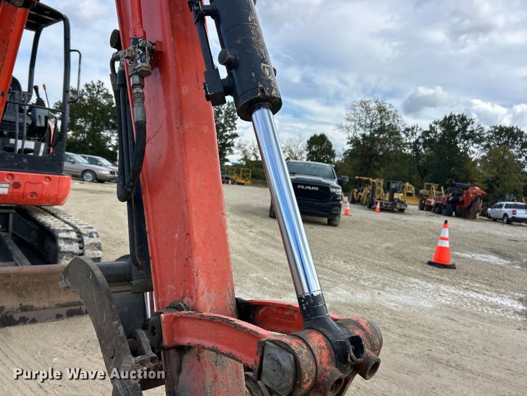 image for item ET6572 2017 Kubota KX040-4 mini excavator