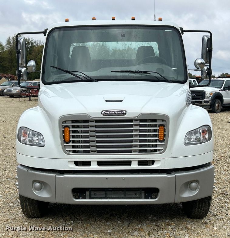 image for item ET6573 2009 Freightliner Business Class M2 utility / service truck