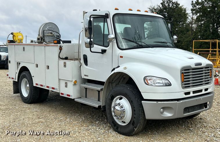 image for item ET6573 2009 Freightliner Business Class M2 utility / service truck