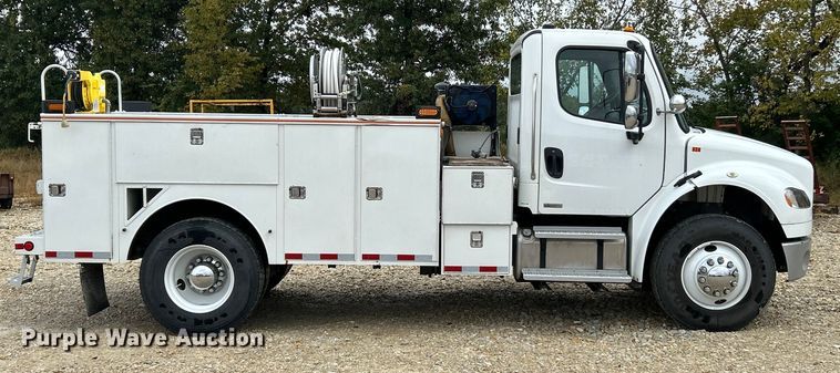 image for item ET6573 2009 Freightliner Business Class M2 utility / service truck