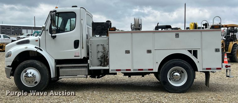 image for item ET6573 2009 Freightliner Business Class M2 utility / service truck