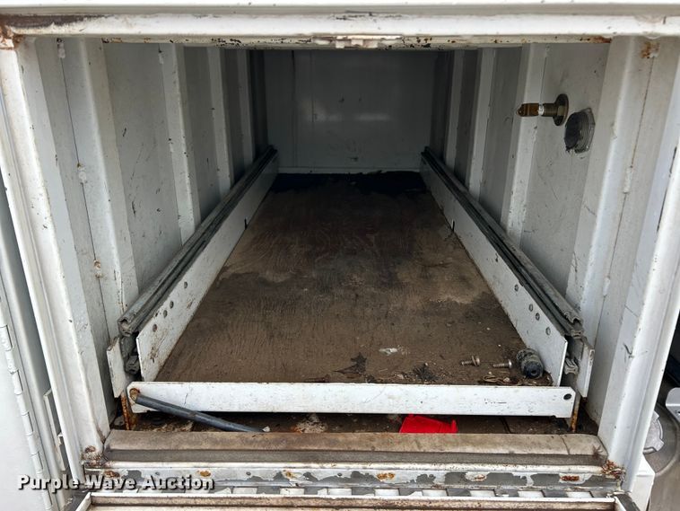 image for item ET6573 2009 Freightliner Business Class M2 utility / service truck