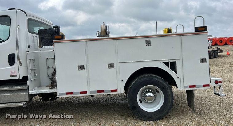 image for item ET6573 2009 Freightliner Business Class M2 utility / service truck