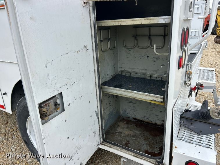 image for item ET6573 2009 Freightliner Business Class M2 utility / service truck