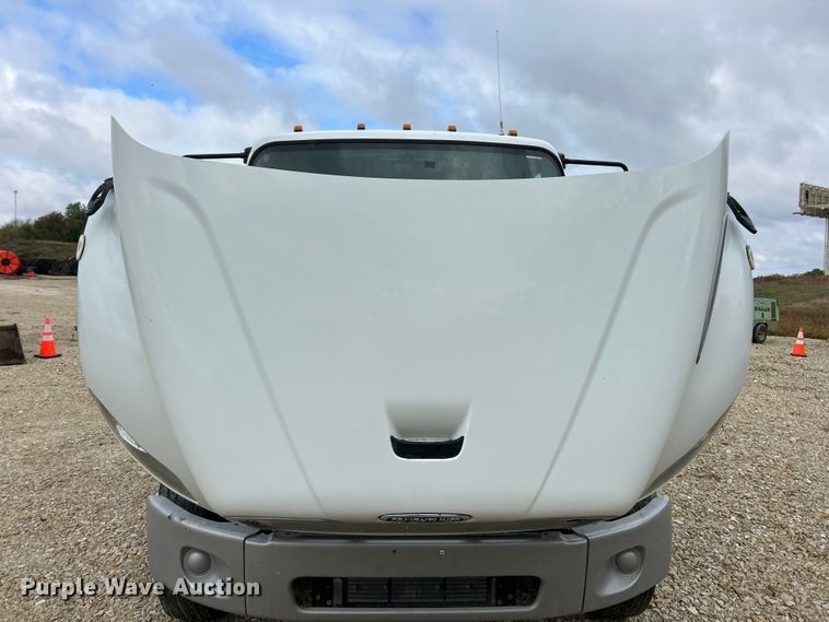 image for item ET6573 2009 Freightliner Business Class M2 utility / service truck