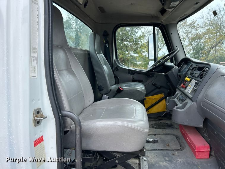 image for item ET6573 2009 Freightliner Business Class M2 utility / service truck