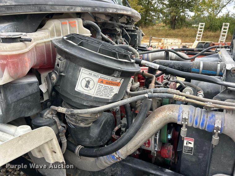 image for item ET6573 2009 Freightliner Business Class M2 utility / service truck