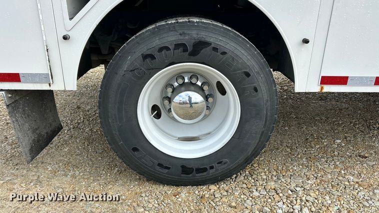 image for item ET6573 2009 Freightliner Business Class M2 utility / service truck