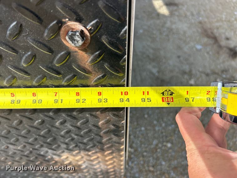 image for item ET6574 2010 Peterbilt 337 utility / service truck