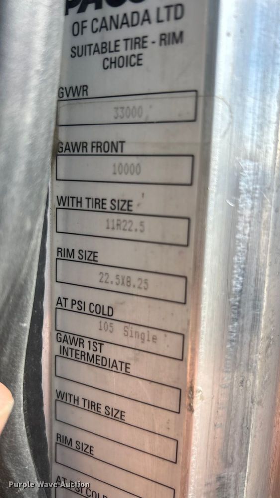 image for item ET6574 2010 Peterbilt 337 utility / service truck