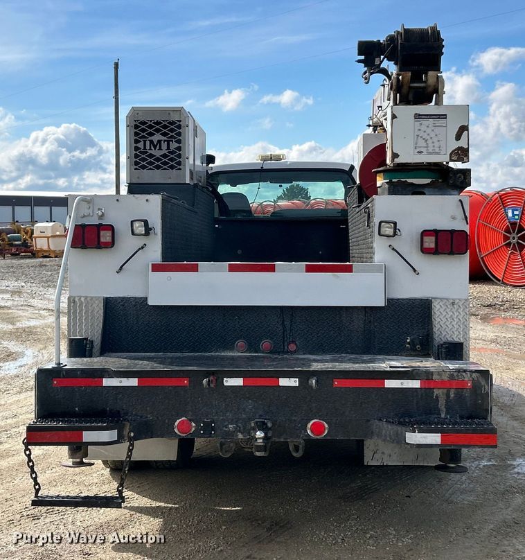 image for item ET6579 2005 Ford F750 Super Duty utility / service truck