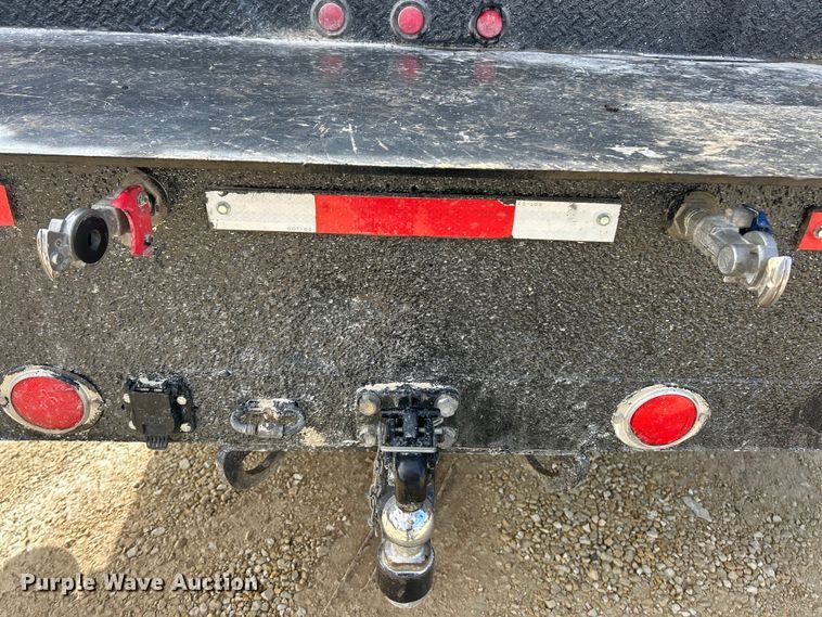 image for item ET6579 2005 Ford F750 Super Duty utility / service truck