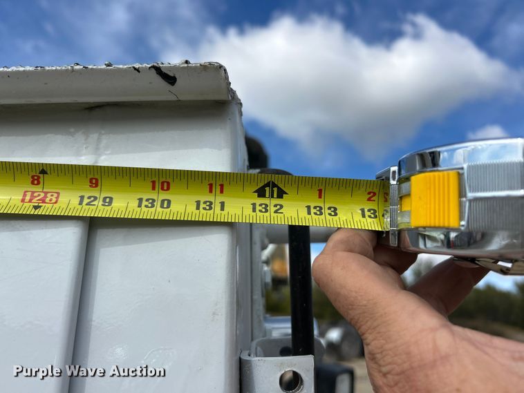 image for item ET6579 2005 Ford F750 Super Duty utility / service truck