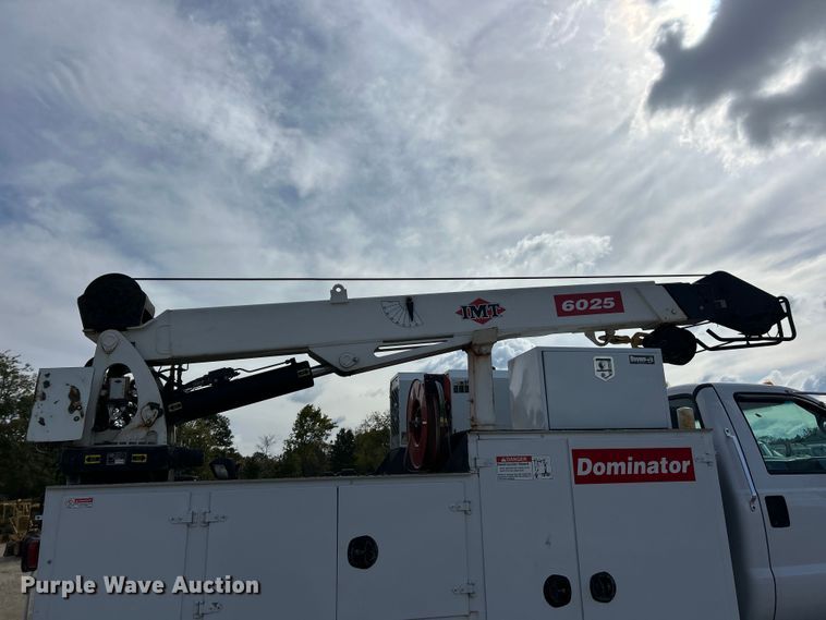 image for item ET6579 2005 Ford F750 Super Duty utility / service truck