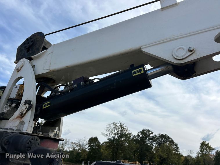 image for item ET6579 2005 Ford F750 Super Duty utility / service truck