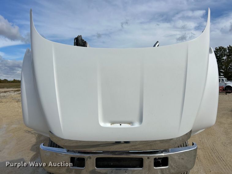 image for item ET6579 2005 Ford F750 Super Duty utility / service truck